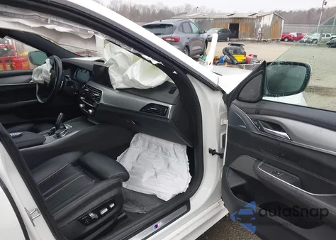 2018 BMW 640I Gran Turismo xDrive z USA, uszkodzony, nr VIN WBAJV6C5XJBK07580